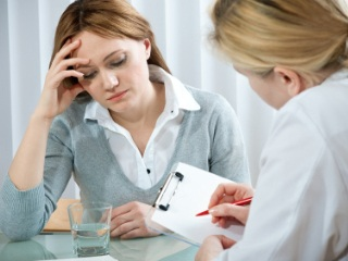 image showing a woman consulting about her over the counter drug addiction